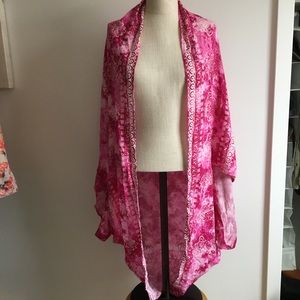 Onetheland kimono pink size small